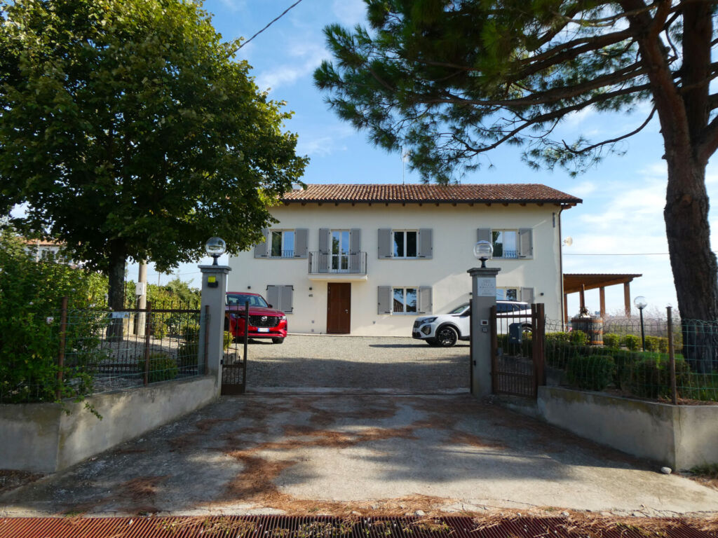 VillaBricco46-FrontView